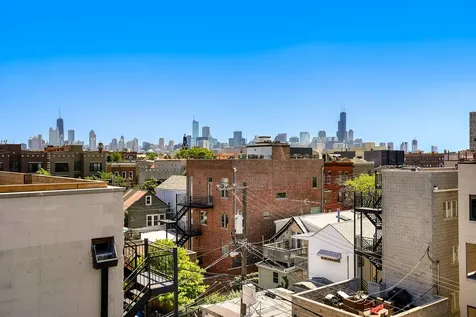 1629 West Le Moyne Street Chicago IL 60622