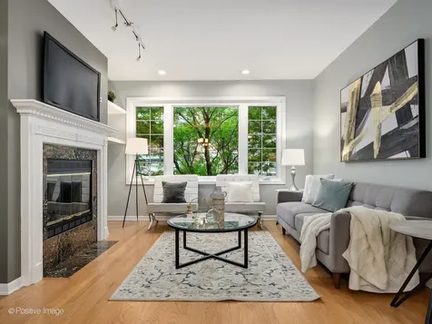 1629 West Le Moyne Street Chicago IL 60622