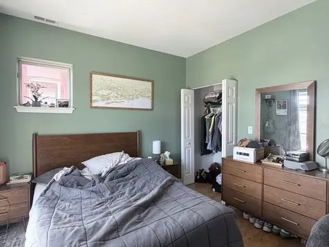 807 West University Lane Chicago IL 60608