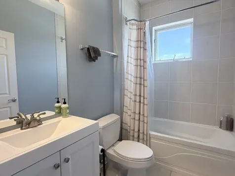 807 West University Lane Chicago IL 60608