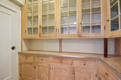 6935 South Crandon Avenue Chicago IL 60649