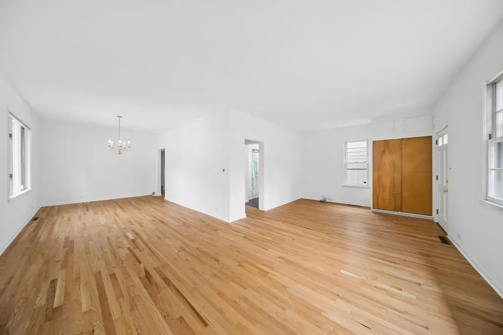 1822 Walnut Avenue Wilmette IL 60091