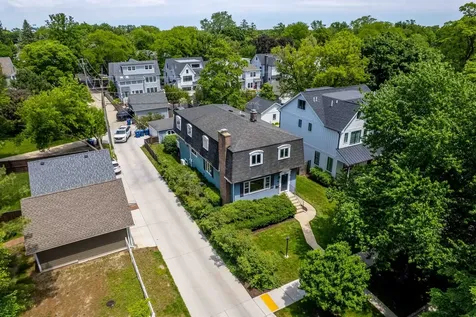 1822 Walnut Avenue Wilmette IL 60091