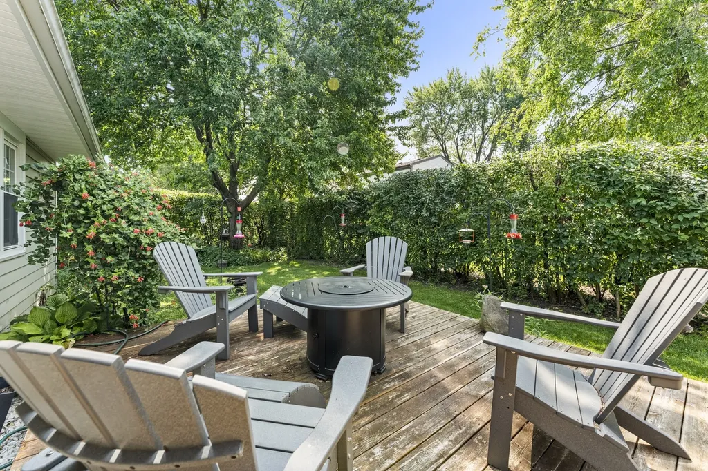 357 Brighton Bay Roselle IL 60172