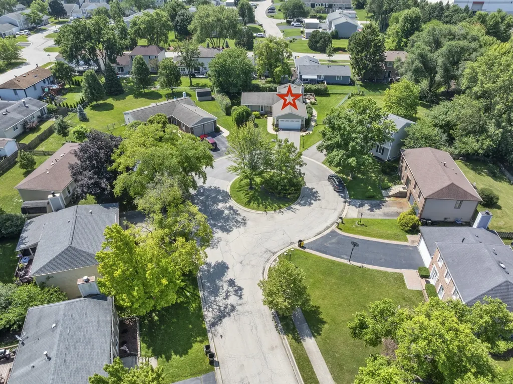 357 Brighton Bay Roselle IL 60172