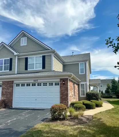 407 Blackstone Avenue Elgin IL 60124