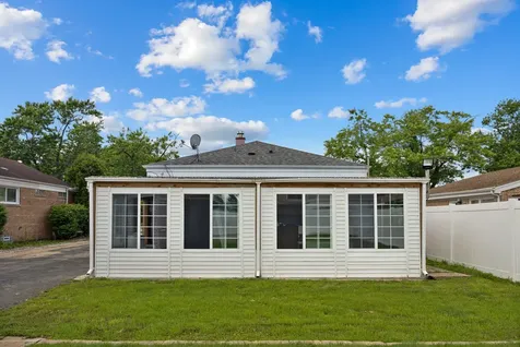 8833 Tulley Avenue Oak Lawn IL 60453