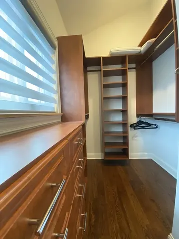 1052 Margret Street Des Plaines IL 60016