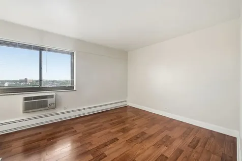 7337 South South Shore Drive Chicago IL 60649