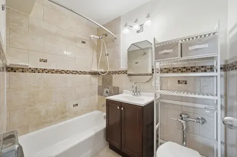 7337 South South Shore Drive Chicago IL 60649