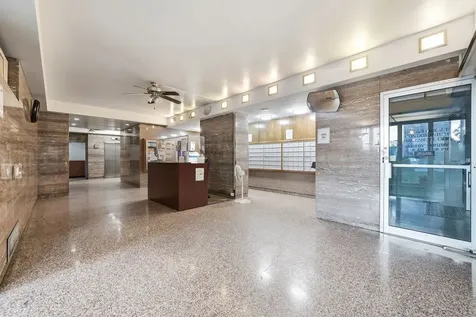7337 South South Shore Drive Chicago IL 60649