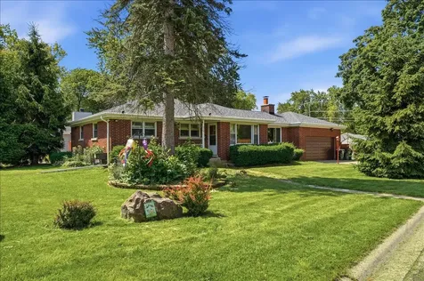 316 Dalton Avenue Mundelein IL 60060