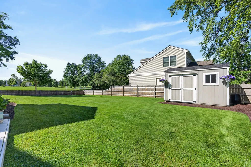 2 Ferndale Court Lake Zurich IL 60047