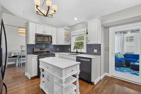 2 Ferndale Court Lake Zurich IL 60047