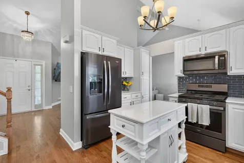 2 Ferndale Court Lake Zurich IL 60047