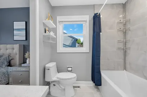 2 Ferndale Court Lake Zurich IL 60047