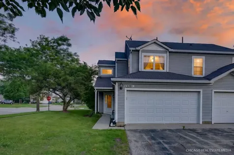 1320 Jenna Drive South Elgin IL 60177