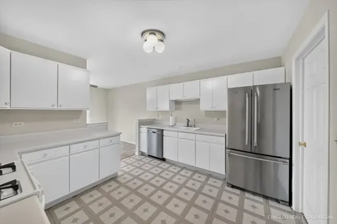 1320 Jenna Drive South Elgin IL 60177