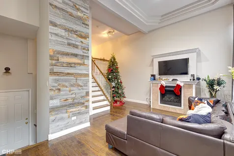 6816 West 65th Street Chicago IL 60638