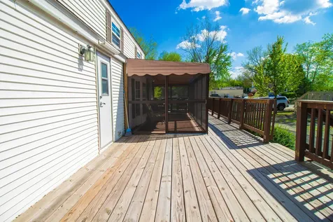 260 Fossil Bay Court Wilmington IL 60481