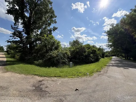 101 Cuyahoga Drive Dixon IL 61021