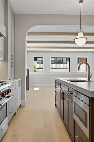 1841 West Newport Avenue Chicago IL 60657