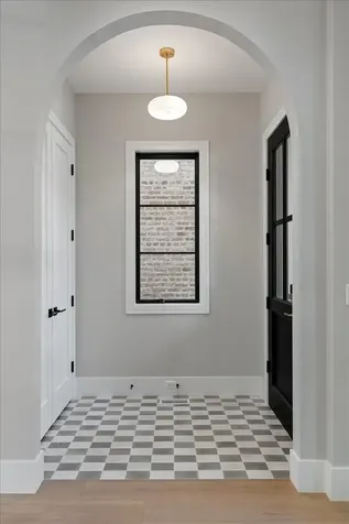 1841 West Newport Avenue Chicago IL 60657