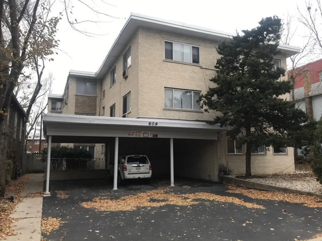 609 Oakton Street Evanston IL 60202