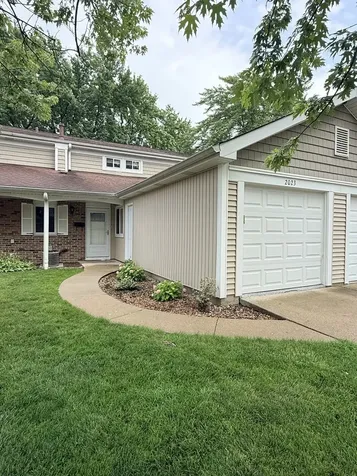 2023 Raleigh Place Hoffman Estates IL 60169