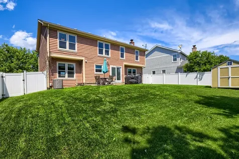231 Biscayne Street Bloomingdale IL 60108