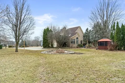 39W796 Dairyherd Lane St. Charles IL 60175