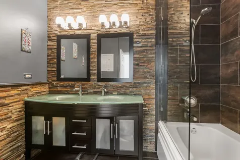 1781 West Altgeld Street Chicago IL 60614