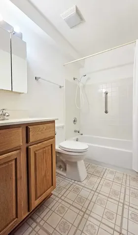 1 Villa Verde Drive Buffalo Grove IL 60089