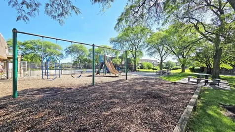 1 Villa Verde Drive Buffalo Grove IL 60089