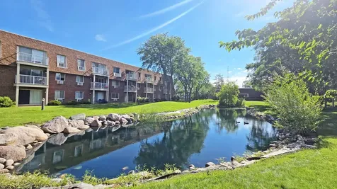 1 Villa Verde Drive Buffalo Grove IL 60089