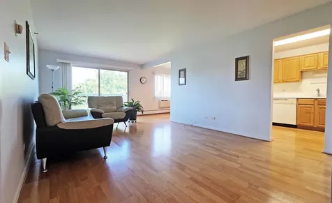 1 Villa Verde Drive Buffalo Grove IL 60089