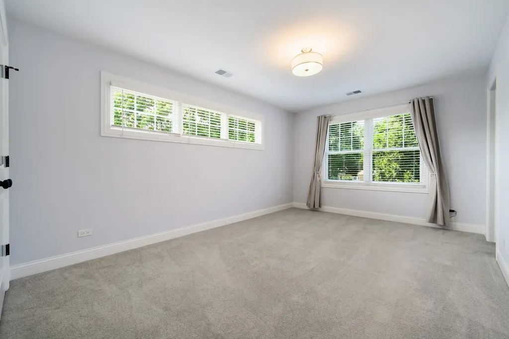 5435 Central Avenue Western Springs IL 60558