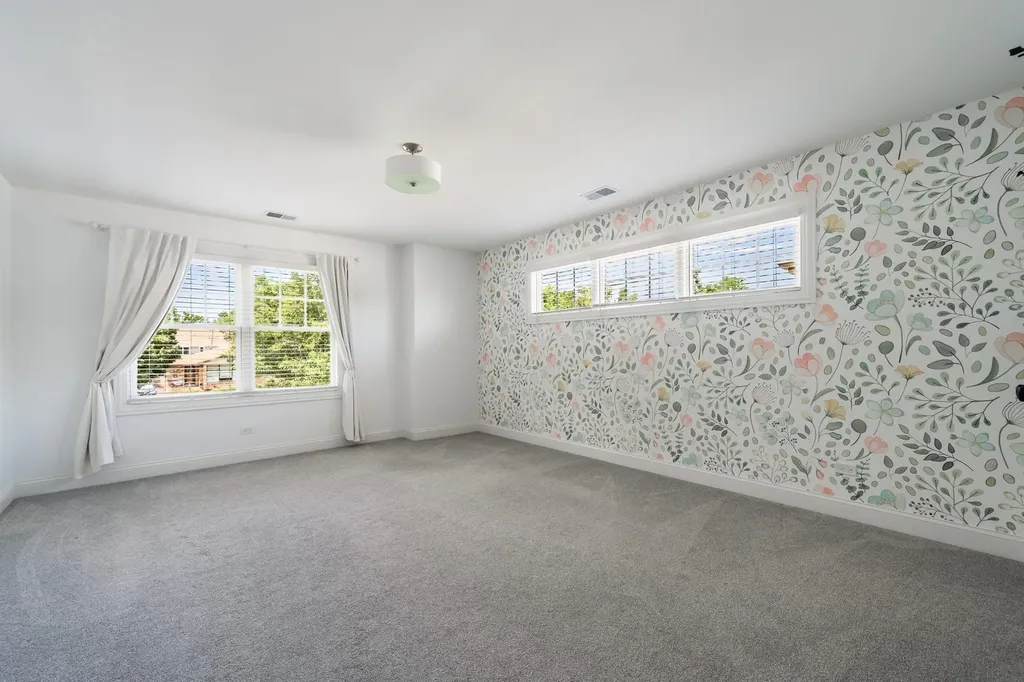 5435 Central Avenue Western Springs IL 60558