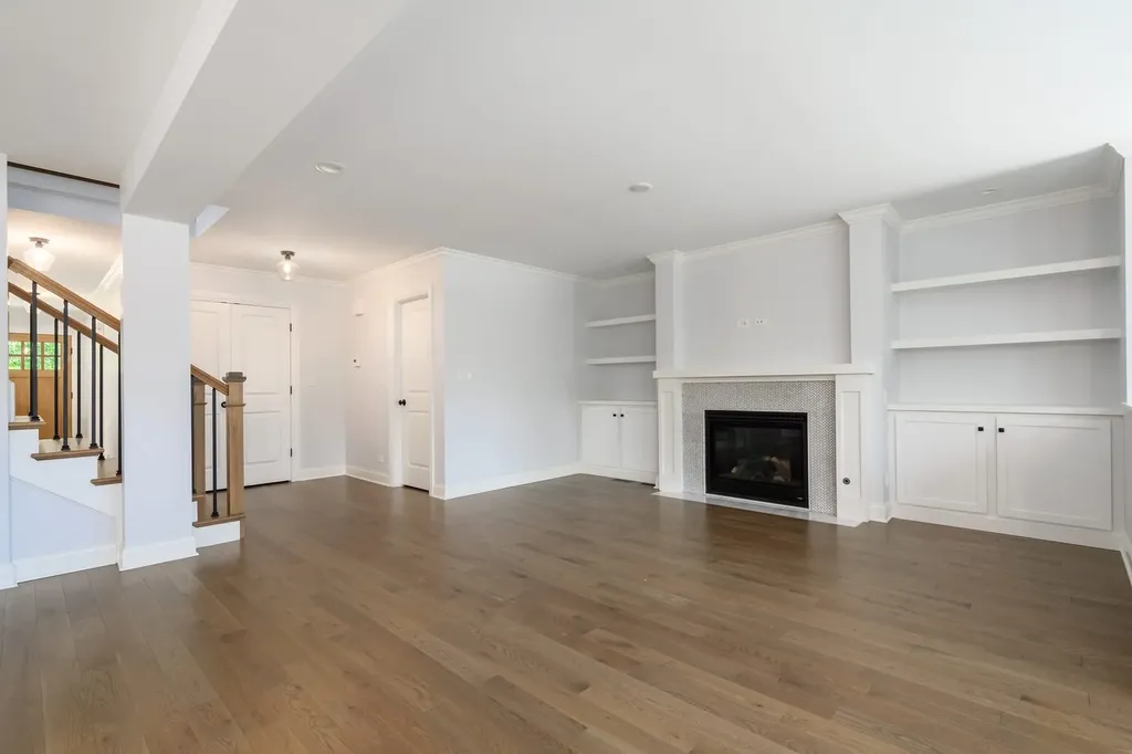 5435 Central Avenue Western Springs IL 60558