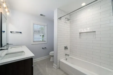 5435 Central Avenue Western Springs IL 60558