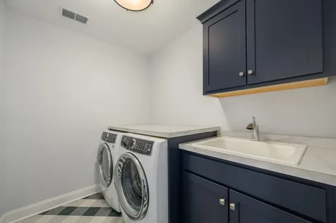 5435 Central Avenue Western Springs IL 60558