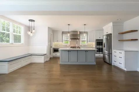 5435 Central Avenue Western Springs IL 60558