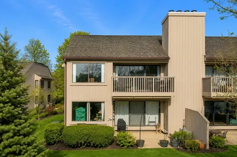 83 Thornhill Lane Lake Barrington IL 60010