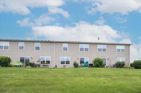 1074 Turin Drive Hampshire IL 60140