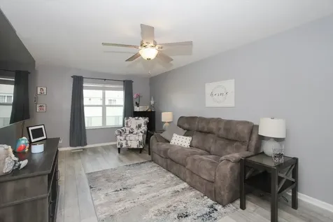 1074 Turin Drive Hampshire IL 60140