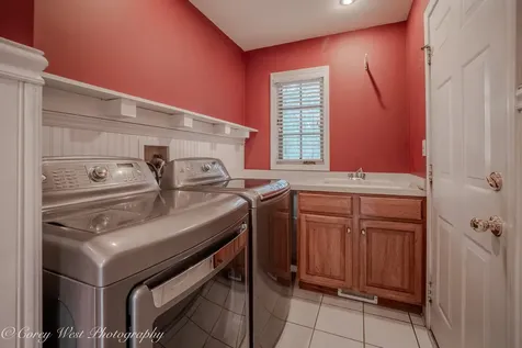 1644 Derby Drive Batavia IL 60510