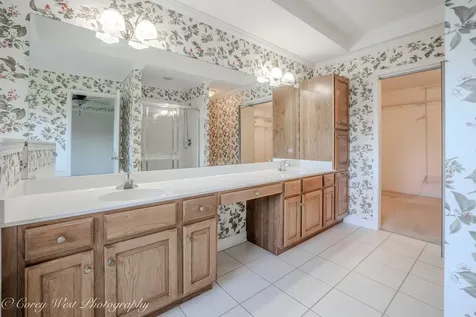 1644 Derby Drive Batavia IL 60510