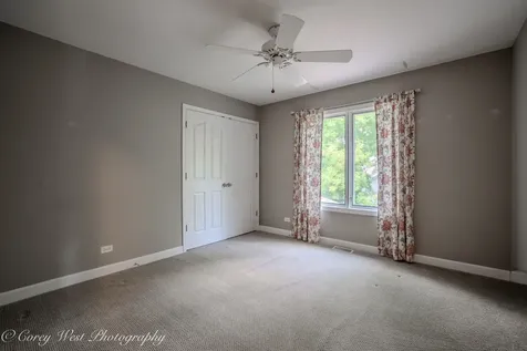 1644 Derby Drive Batavia IL 60510