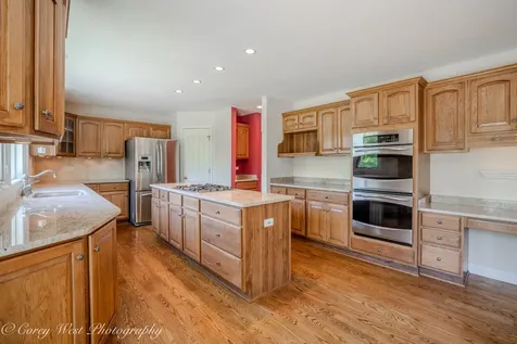 1644 Derby Drive Batavia IL 60510