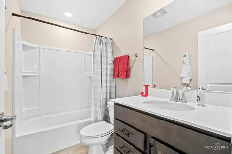 416 Shadow Court Oswego IL 60543